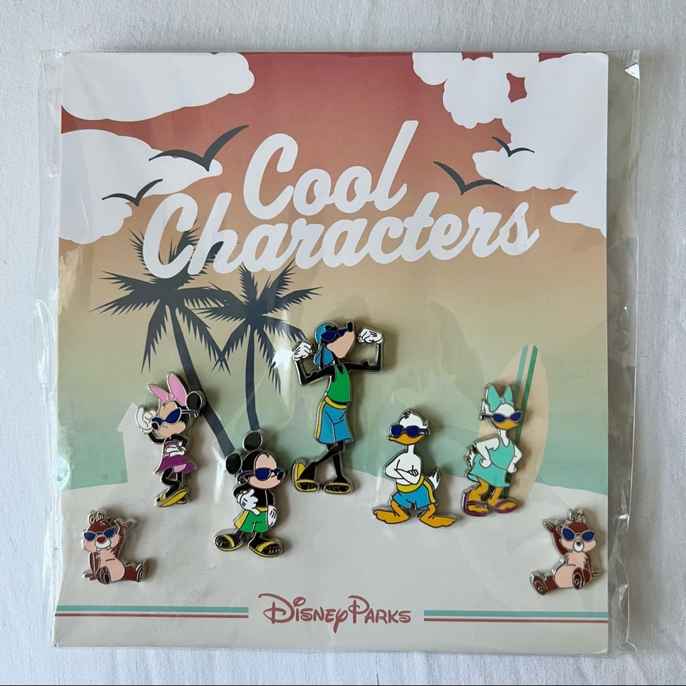 NWT Disney Cool Characters Pin Collection